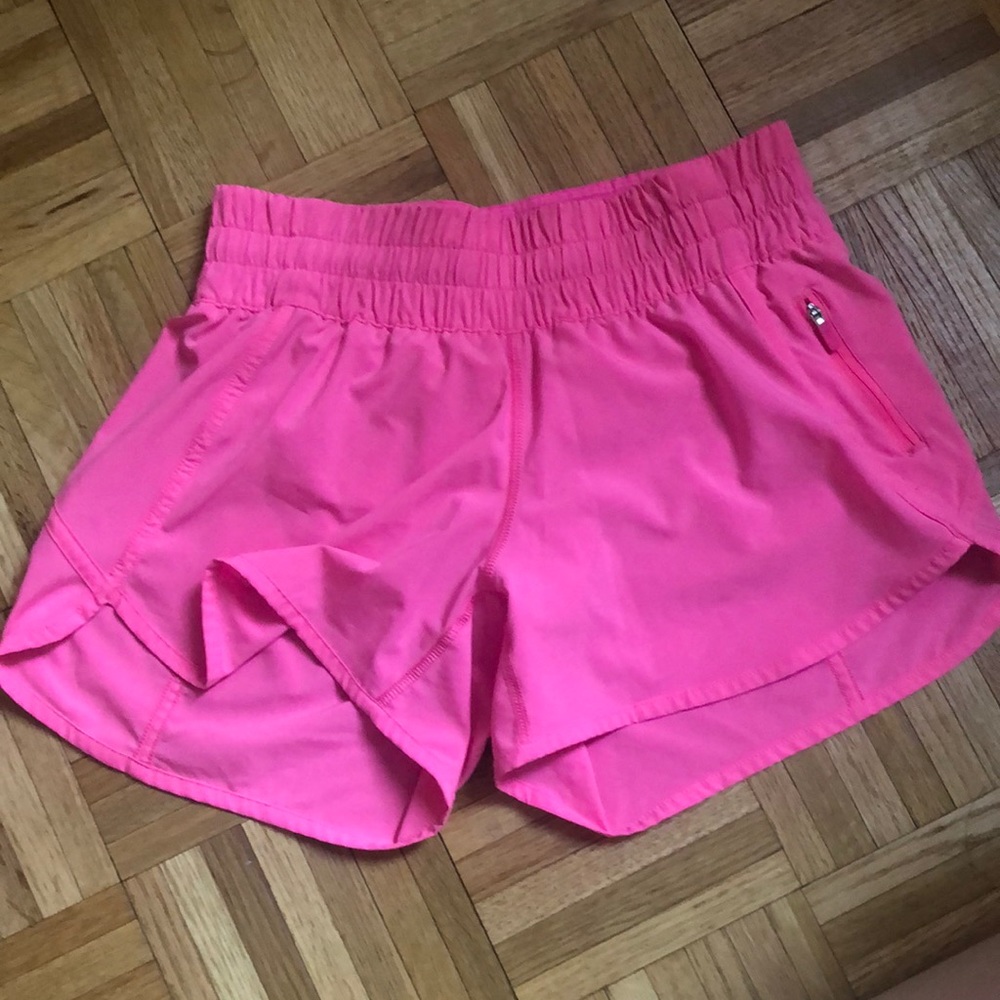Lululemon Tracker Short Sz 6 PINK